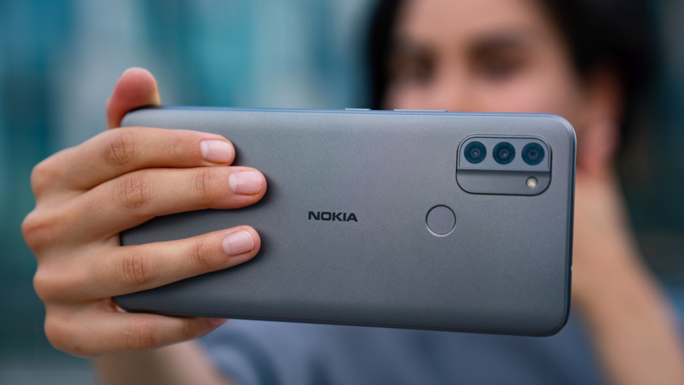 بررسی تخصصی گوشی موبایل نوکیا مدل Nokia C31 دو سیم کارت ظرفیت 128/4 گیگابایت